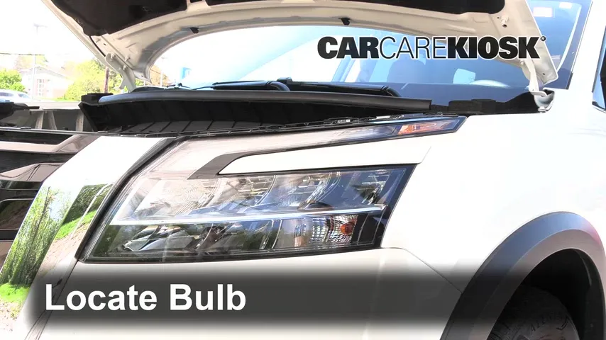 2024 Nissan Pathfinder Platinum 3.5L V6 Éclairage Feux de route (remplacer l'ampoule)